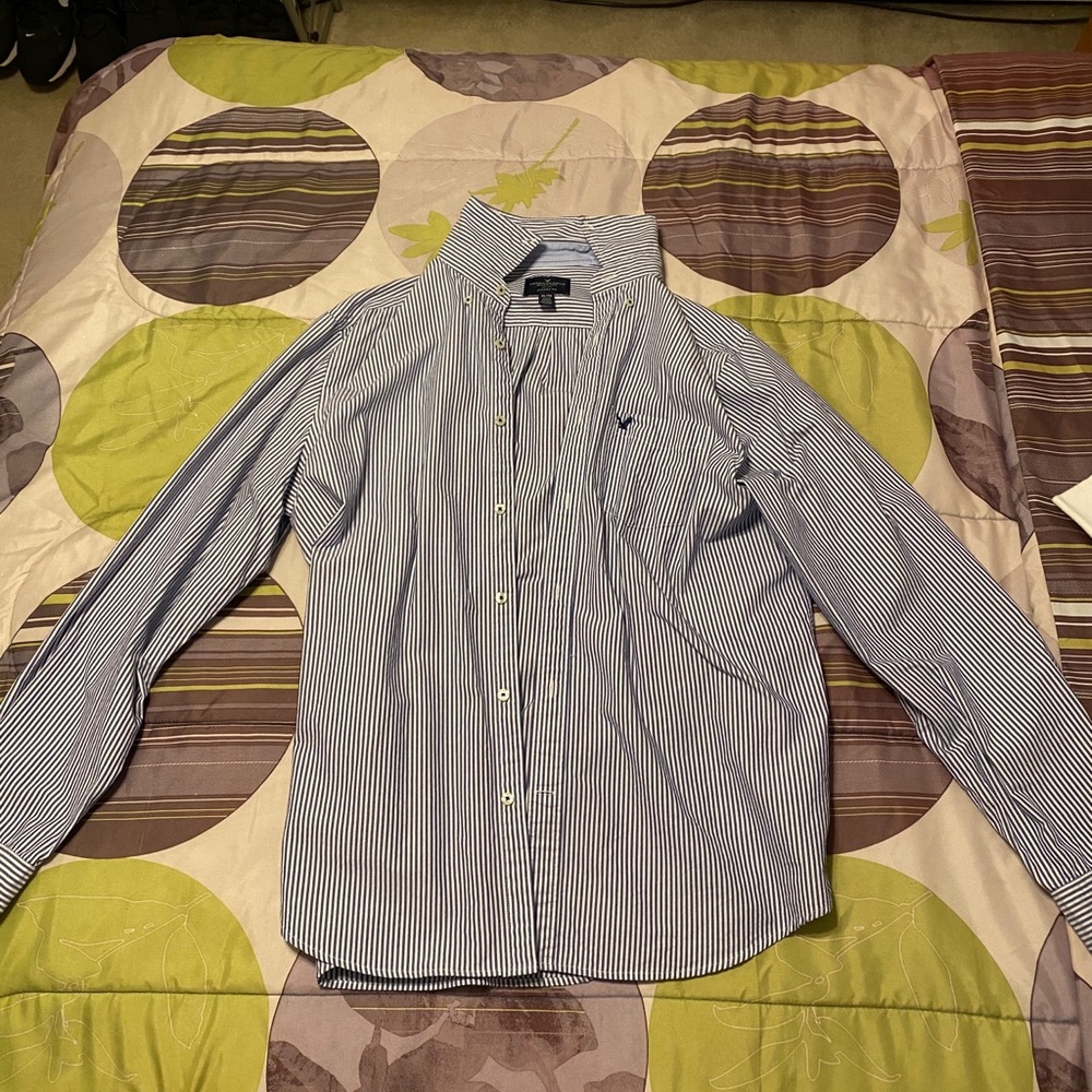 American eagle button down shirt
